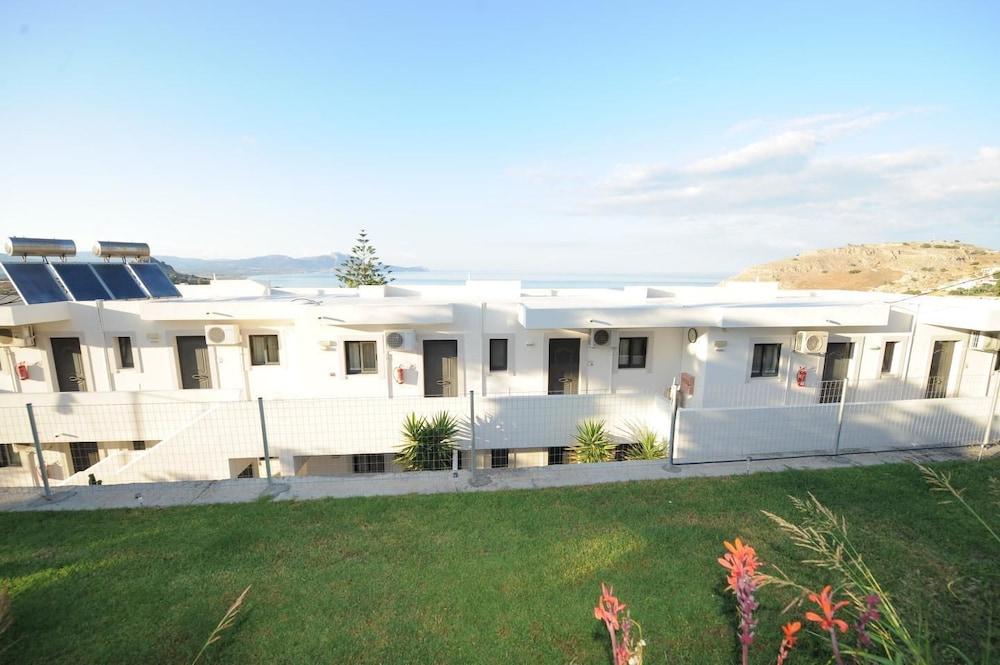 Golden View Studios Lindos  Ngoại thất bức ảnh