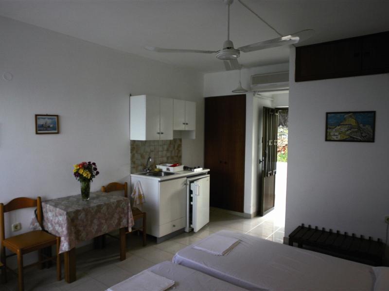 Golden View Studios Lindos  Ngoại thất bức ảnh