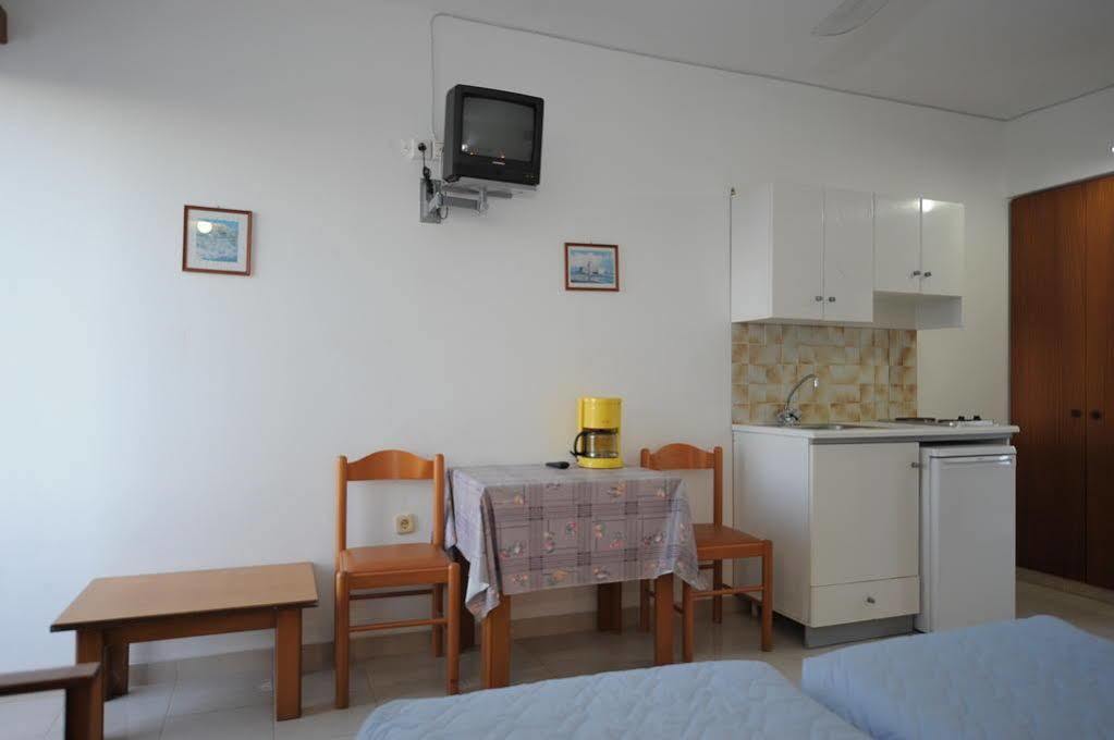 Golden View Studios Lindos  Ngoại thất bức ảnh